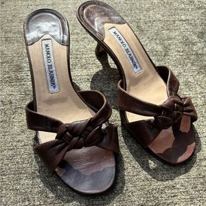 Manolo Blahnik Leather Brown Kitten Heels